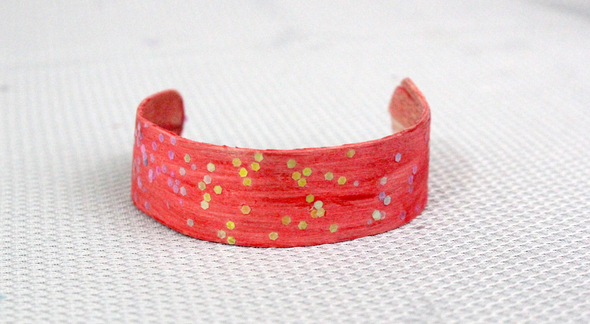 Easy DIY Kids Bracelet from a Craft Stick