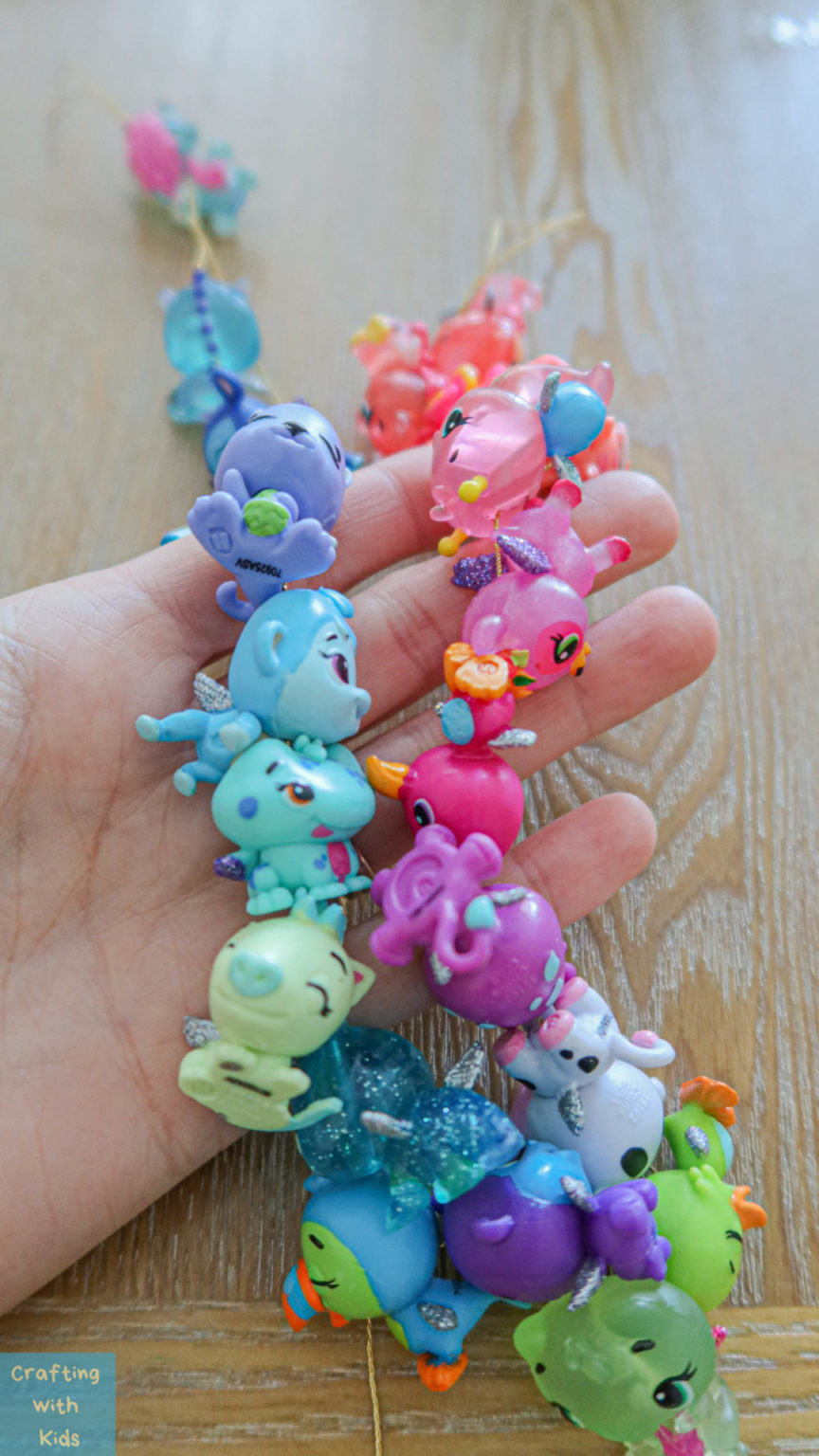 Make Your Own Hatchimal Necklace with the CollEGGtible Hatchimals