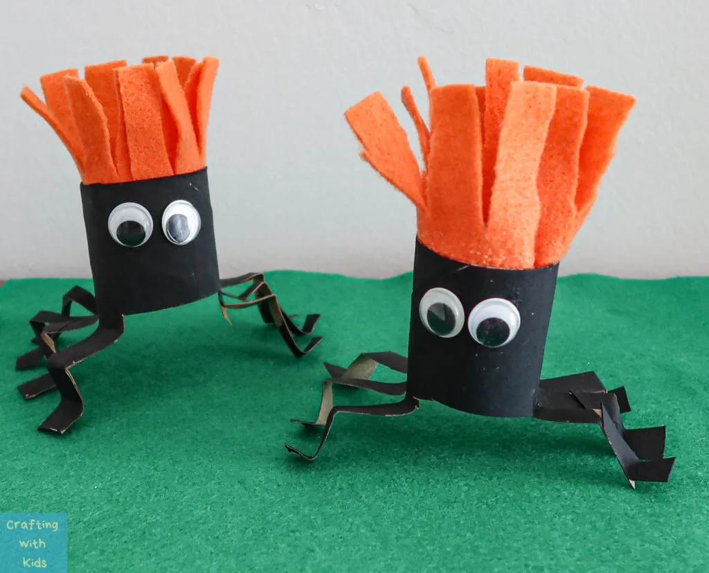 https://craftingwithkids.net/wp-content/uploads/2020/08/DIY-toilet-paper-roll-spiders--1024x827.jpg.webp