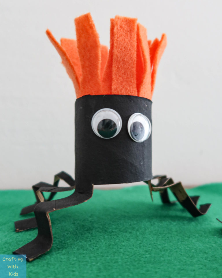 DIY Toilet Paper Roll Spiders; Easy Halloween Craft for Kids