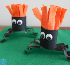 DIY Toilet Paper Roll Spiders; Easy Halloween Craft for Kids