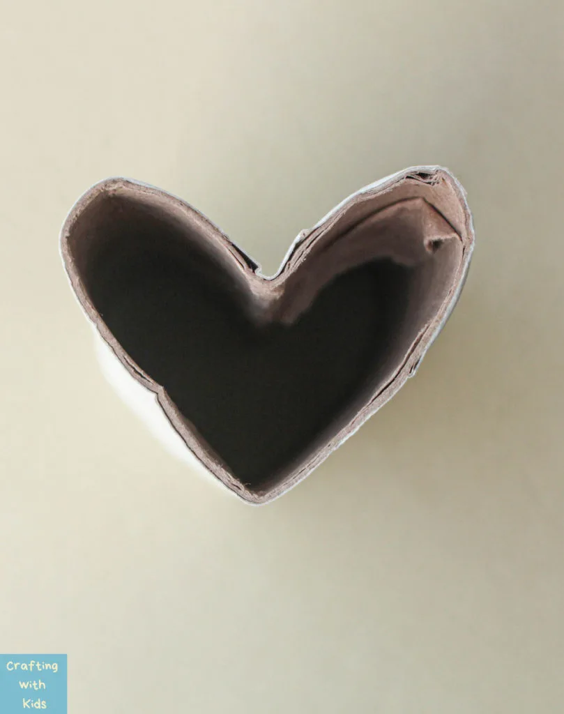 toilet paper roll heart stamp 