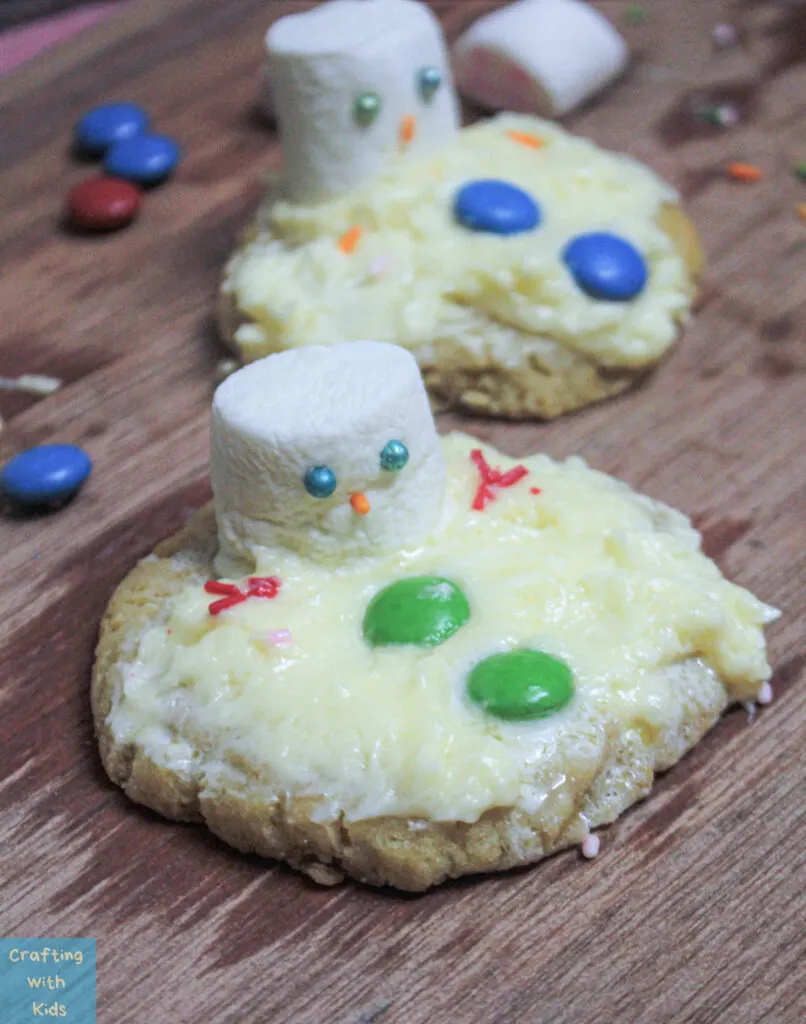 melted snowman cookies for Christmas