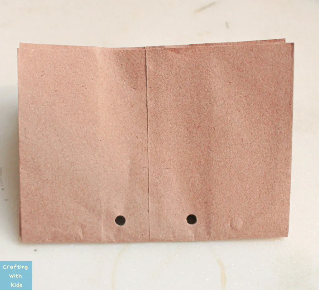 How to Make Portfolios From Brown Paper Bags - FeltMagnet