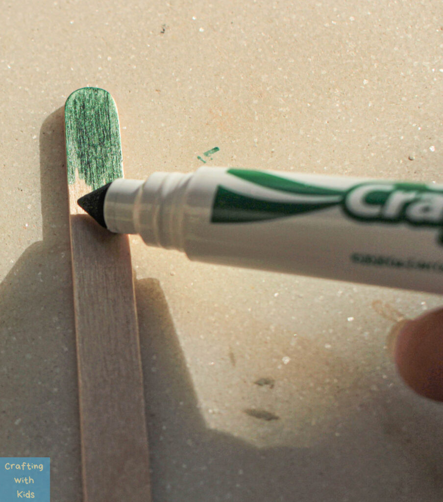 coloring popsicle stick green 