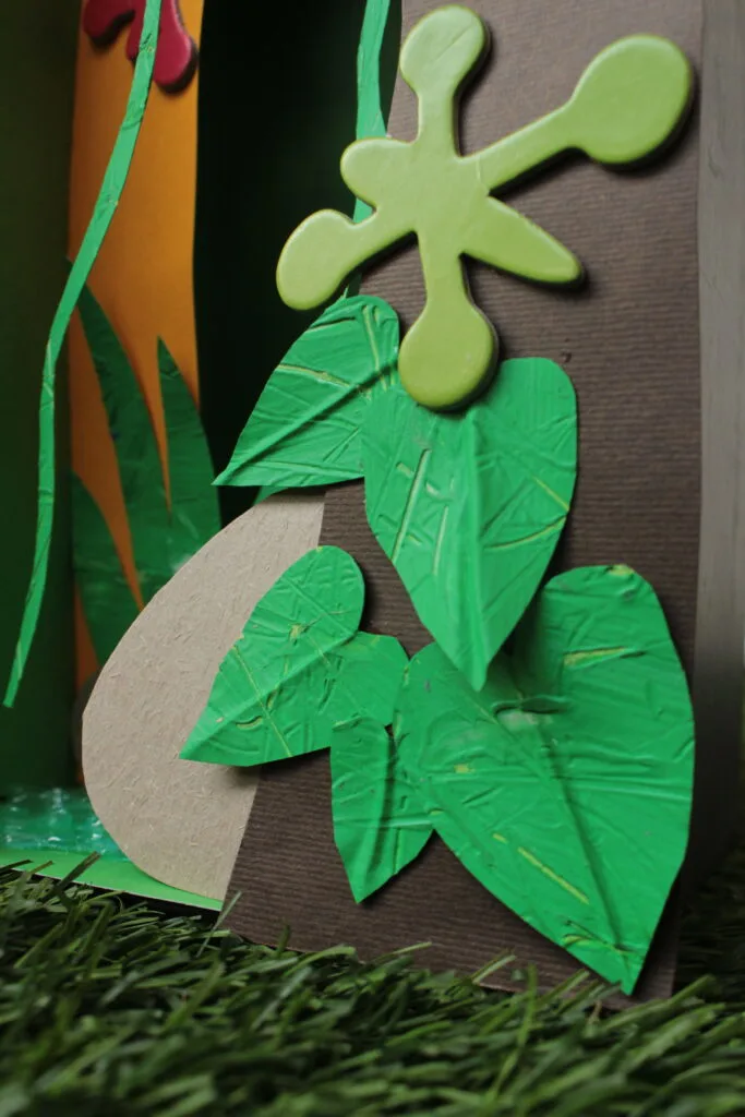 Rainforest Diorama side view