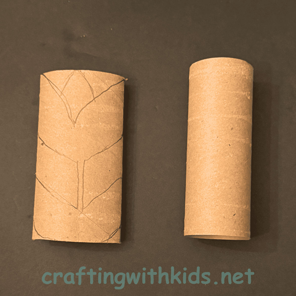Toilet paper roll tube tulips