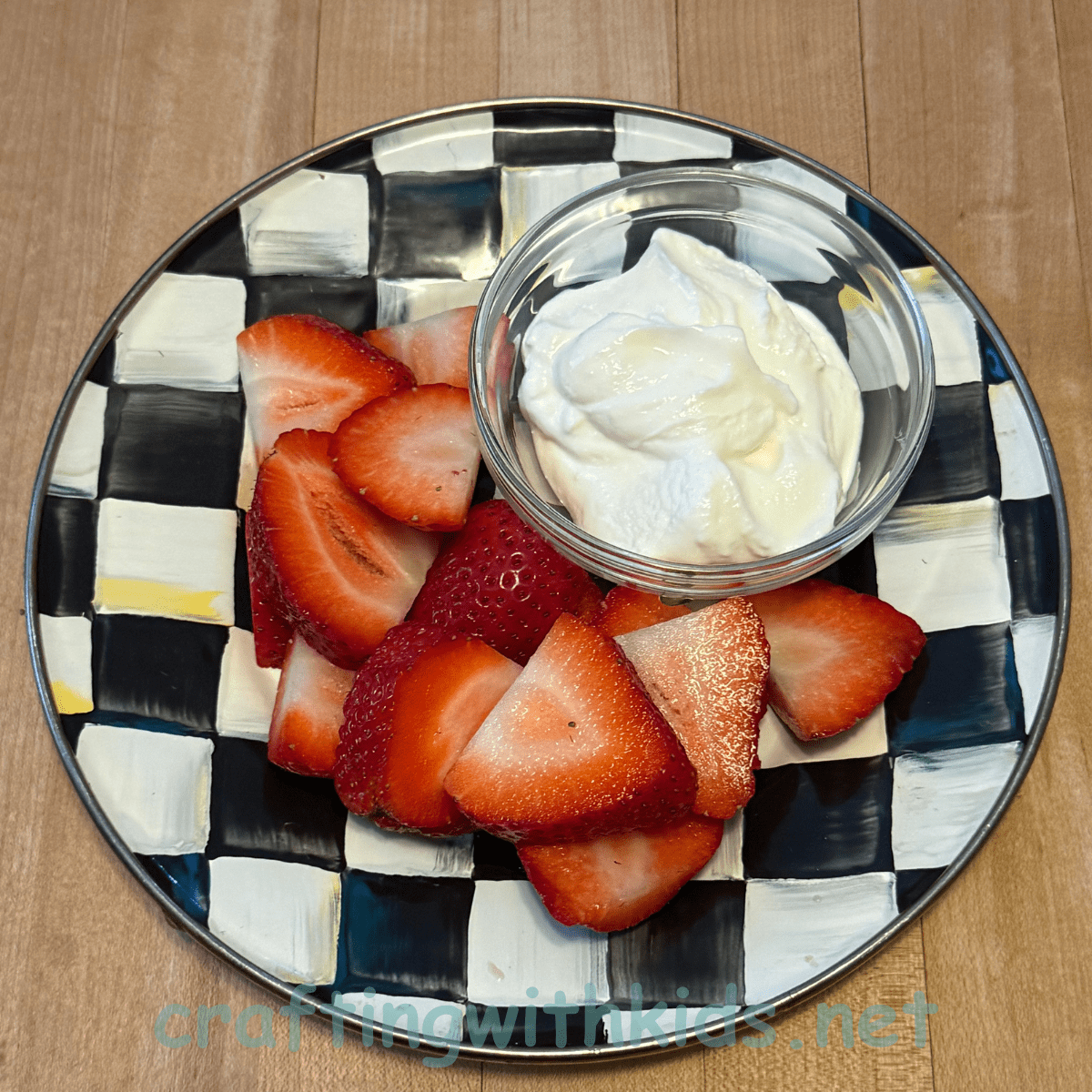 Kid-friendly Greek Yogurt with Strawberry Dippers